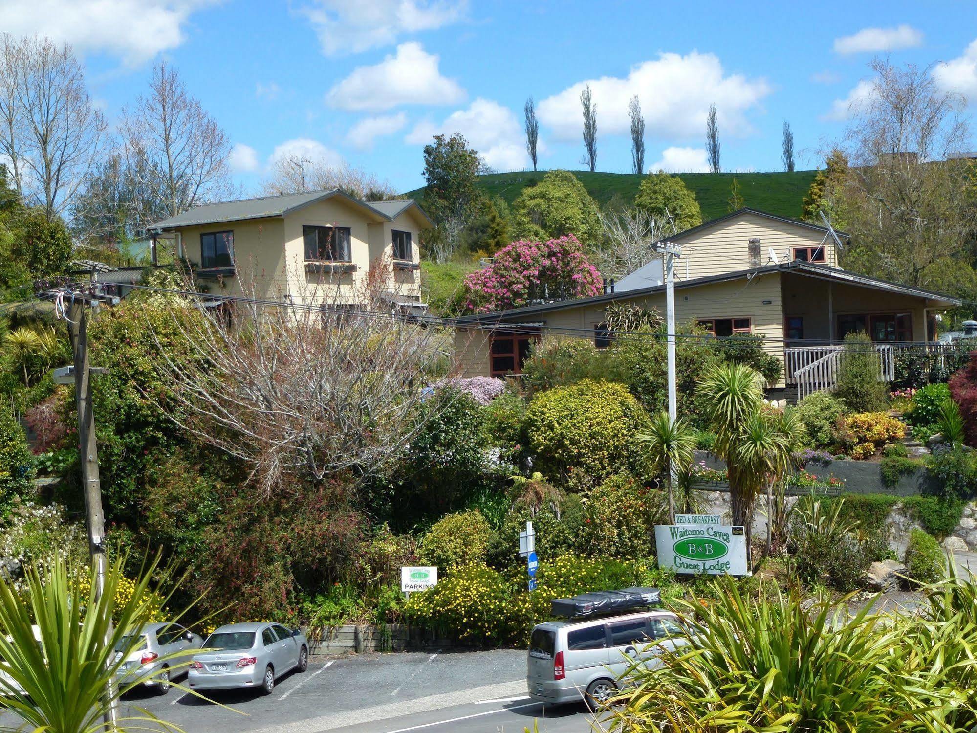 Waitomo Caves Guest Lodge Exterior photo