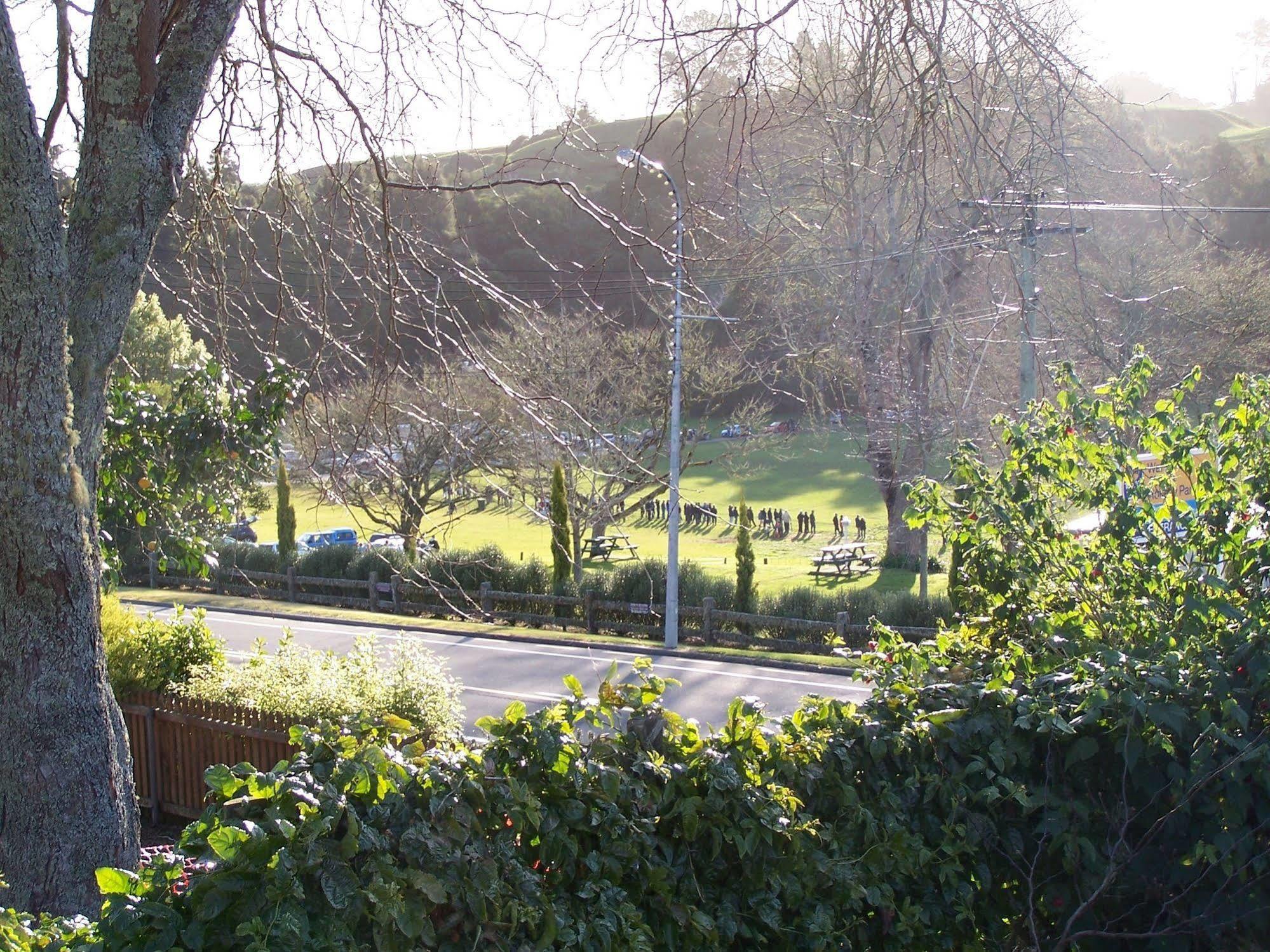 Waitomo Caves Guest Lodge Exterior photo