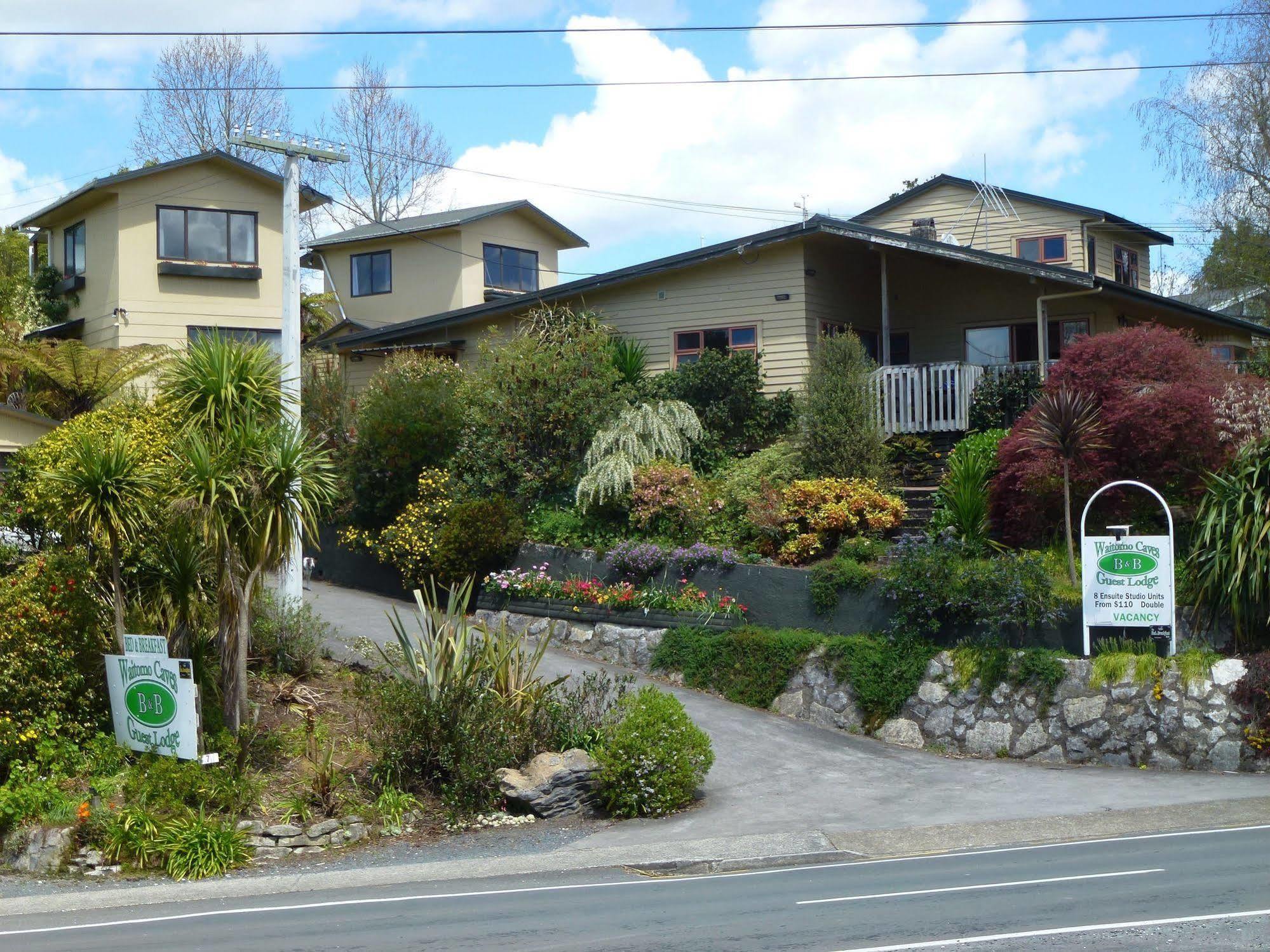 Waitomo Caves Guest Lodge Exterior photo