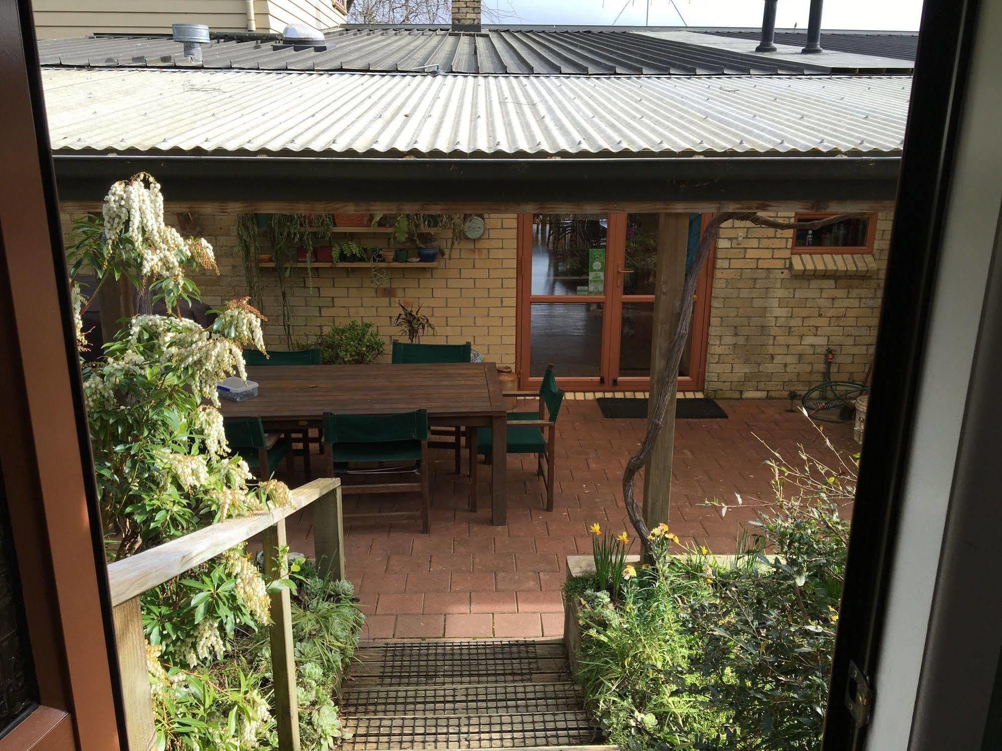 Waitomo Caves Guest Lodge Exterior photo