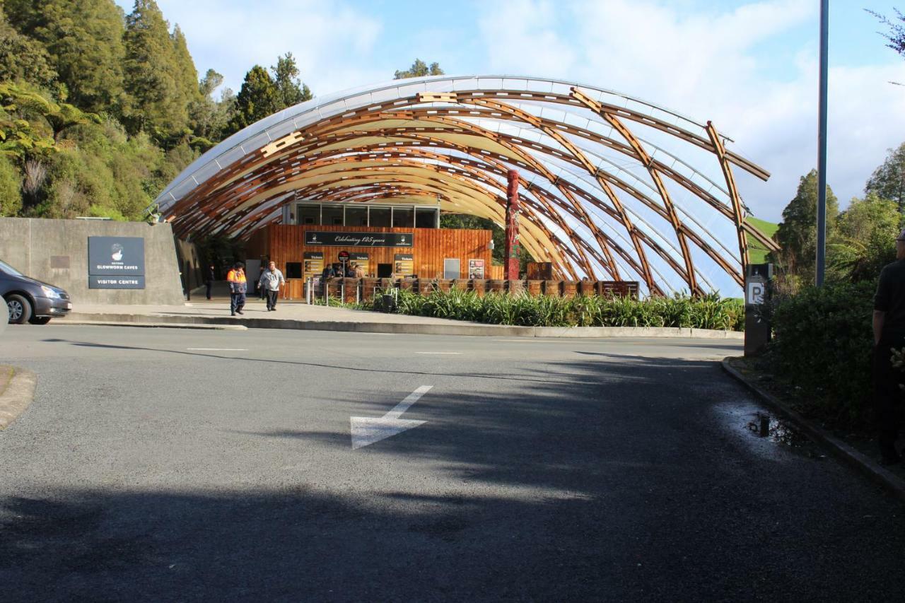 Waitomo Caves Guest Lodge Exterior photo